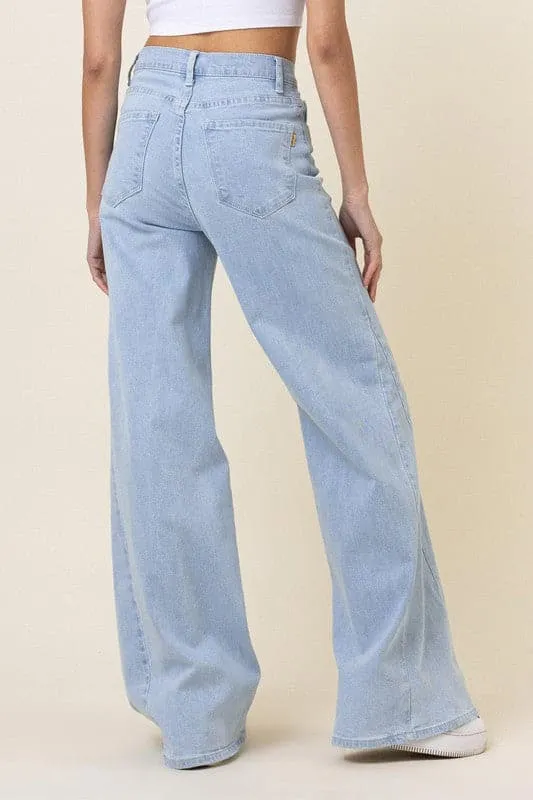 Carefree Low-Rise Baggy Jeans