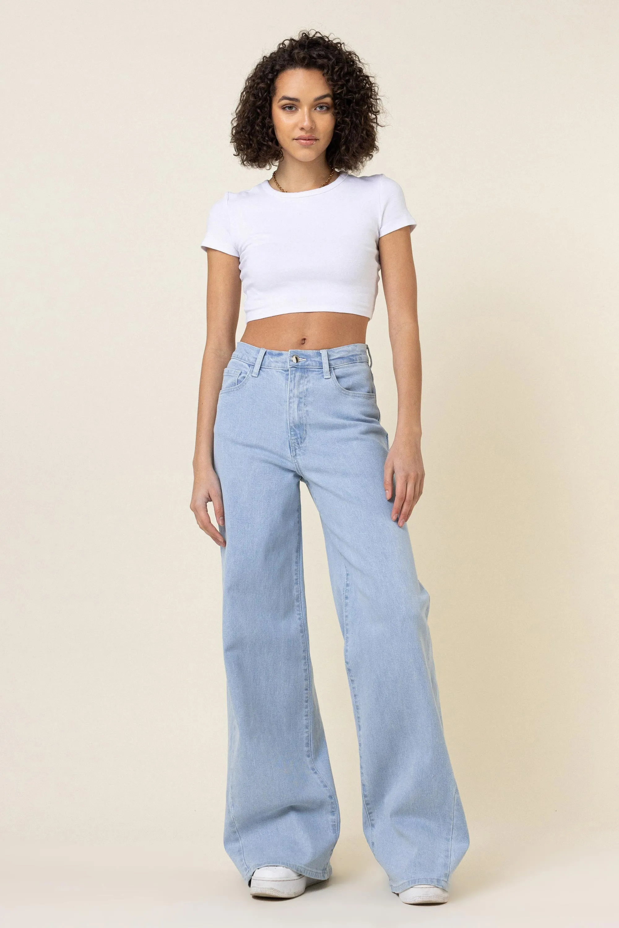 Carefree Low-Rise Baggy Jeans