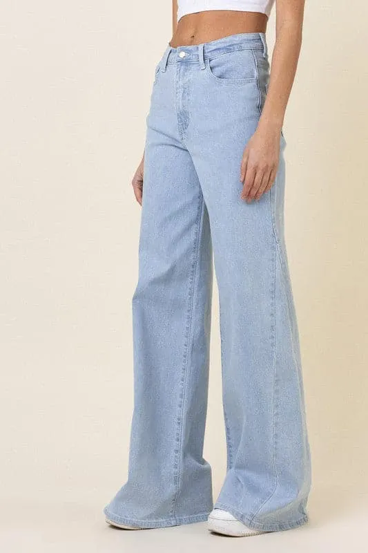 Carefree Low-Rise Baggy Jeans