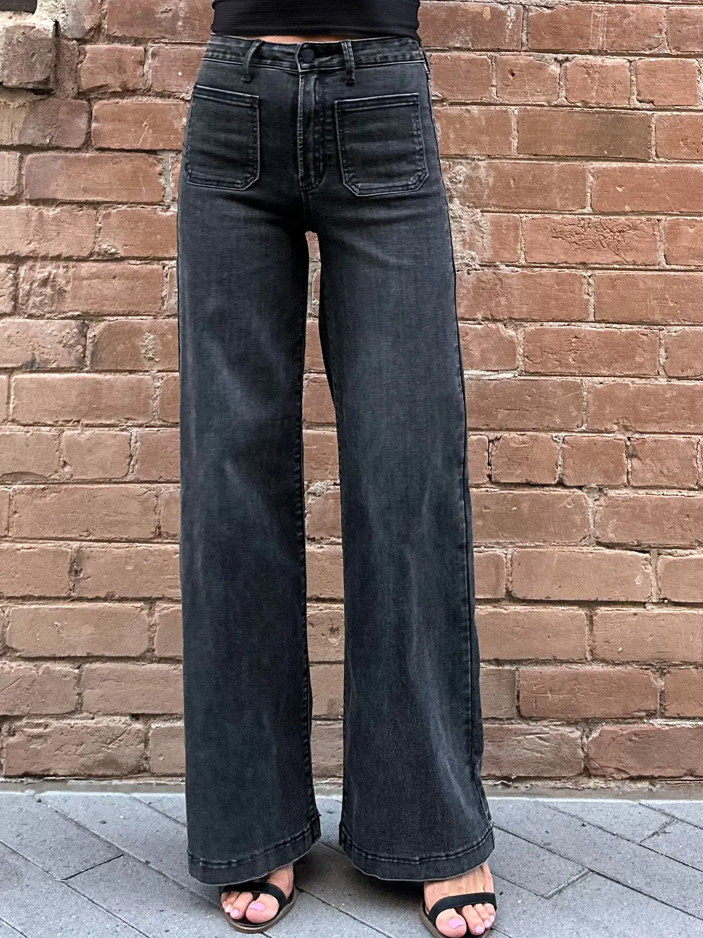 Front Pocket Wide Leg Jeans