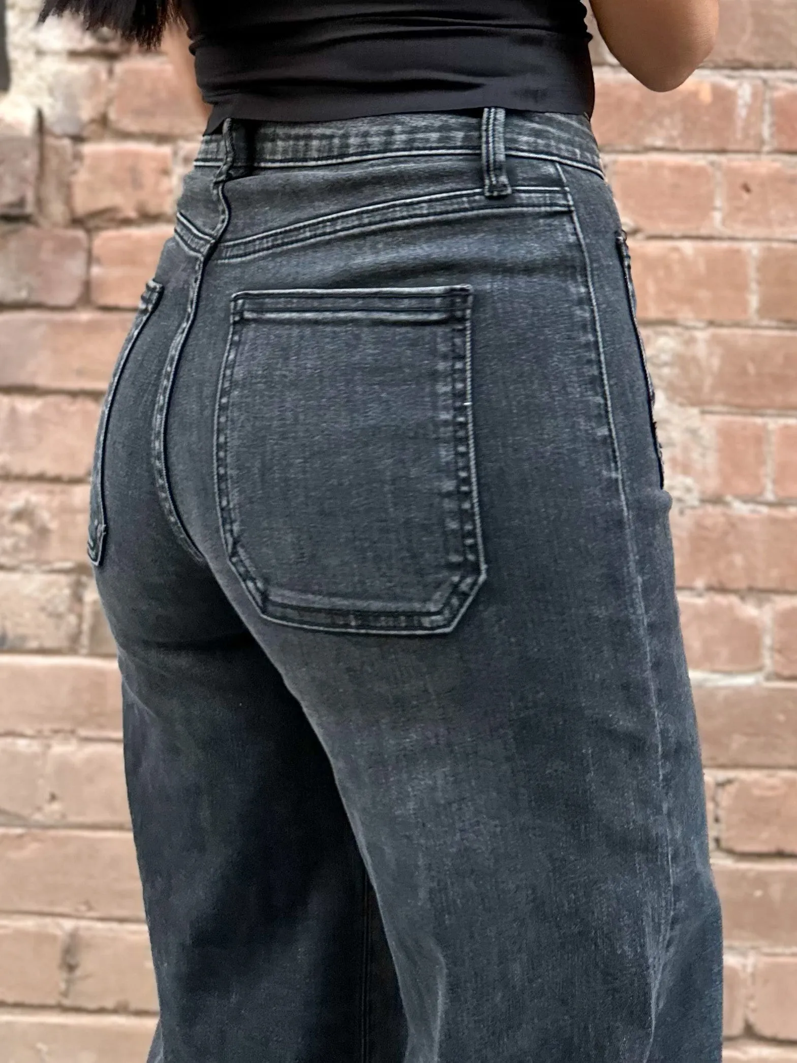 Front Pocket Wide Leg Jeans