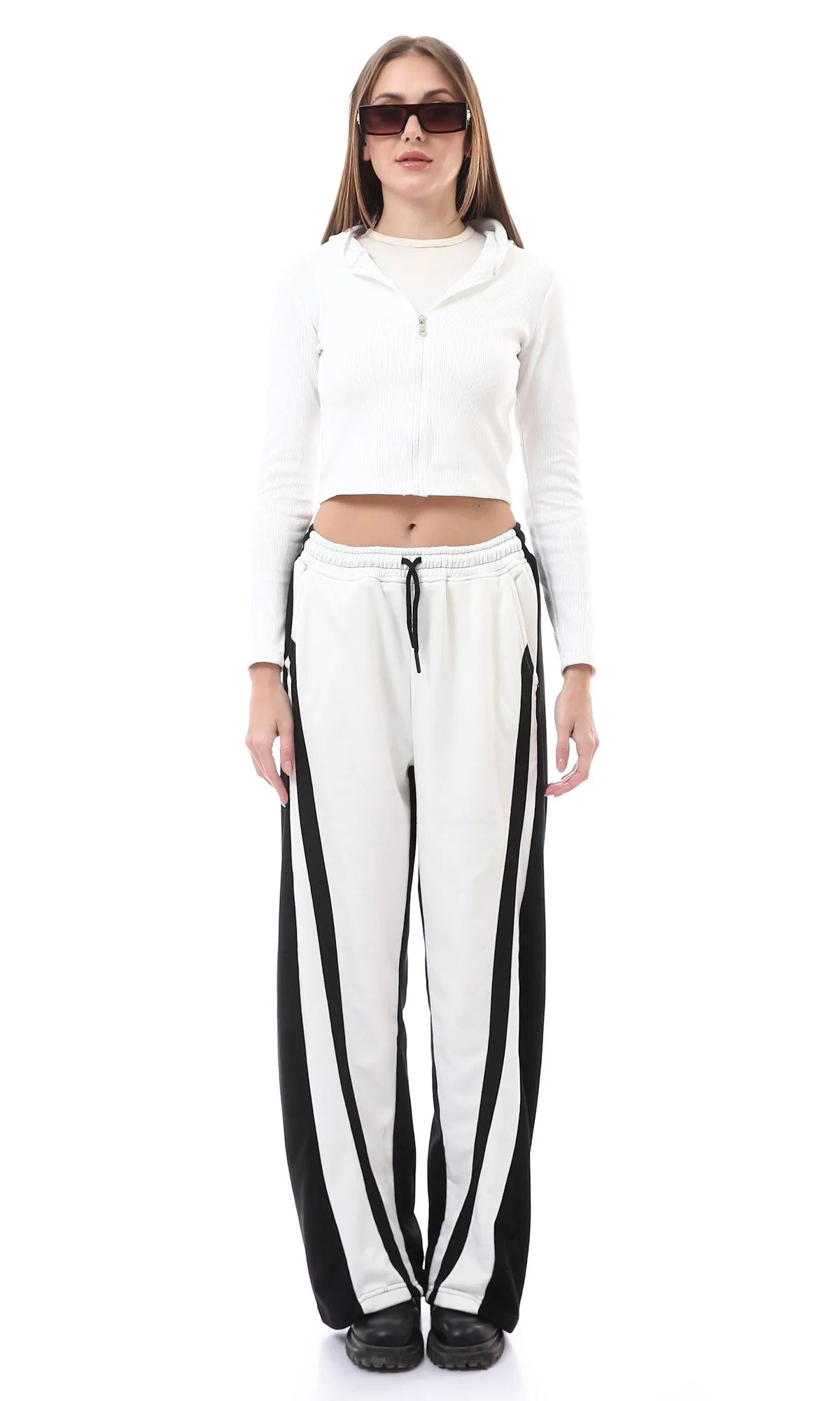 O175449 Hooded Neck Off-White Zipped Sweatshirt