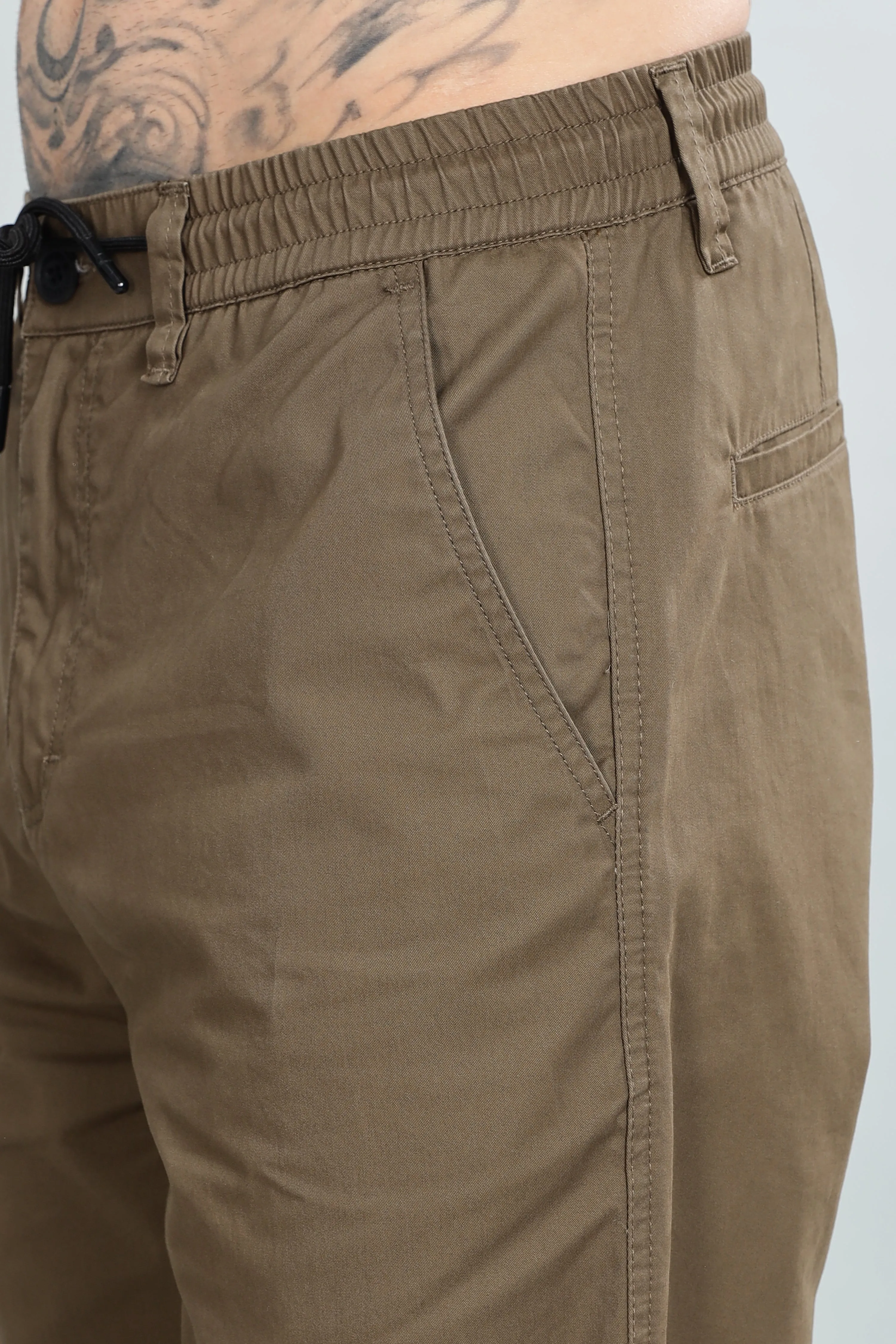 SAINTJONES LIGHT BROWN STRAIGHT PANTS.